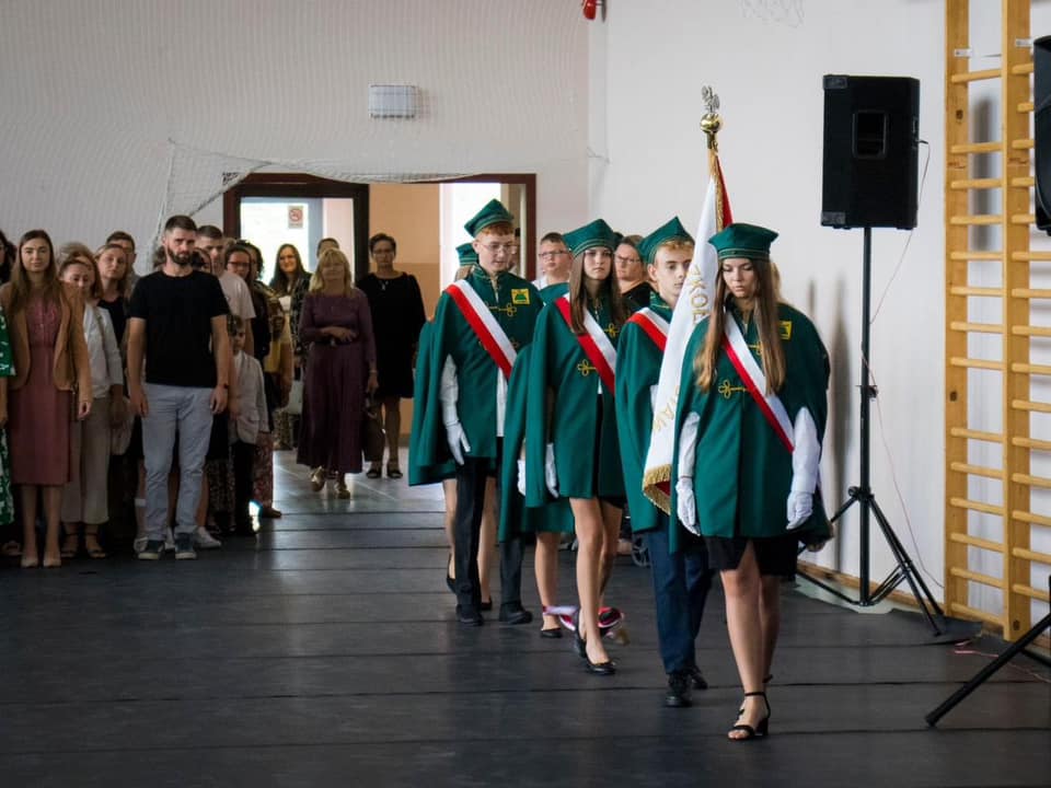 Tutaj powinien być opis obrazka