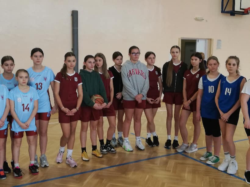 Tutaj powinien być opis obrazka