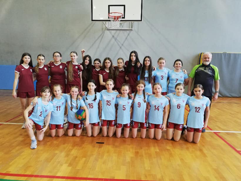 Tutaj powinien być opis obrazka