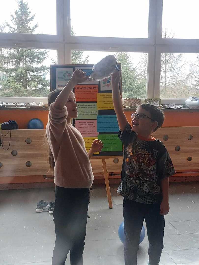 Tutaj powinien być opis obrazka