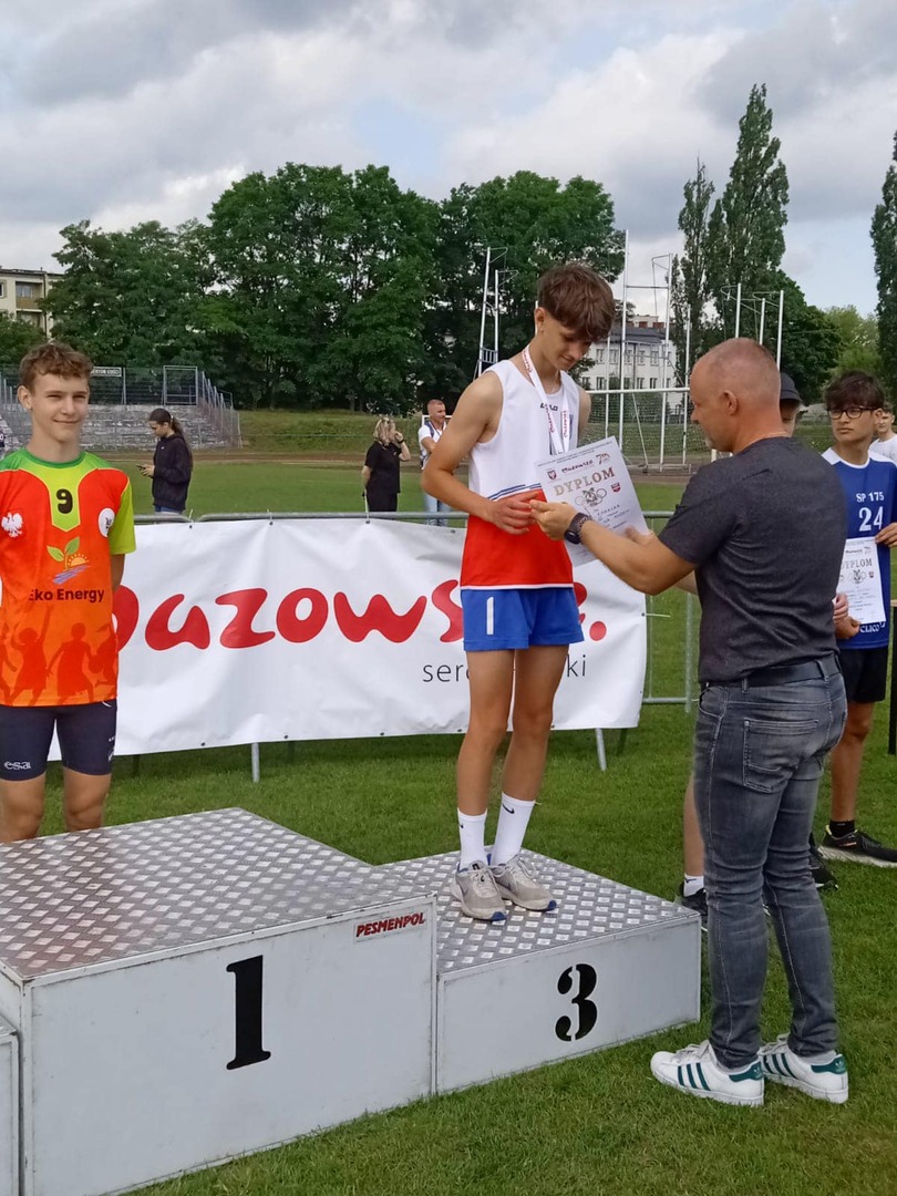 Tutaj powinien być opis obrazka