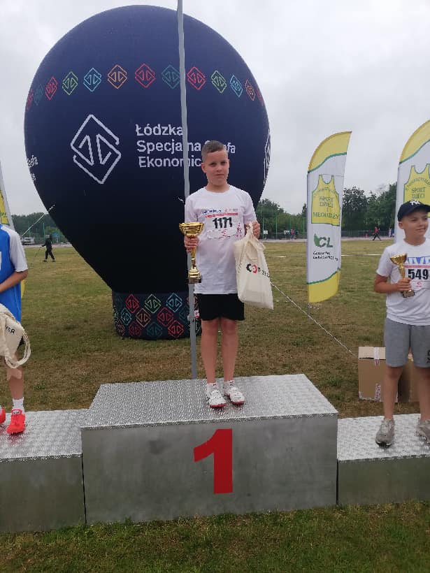 Tutaj powinien być opis obrazka