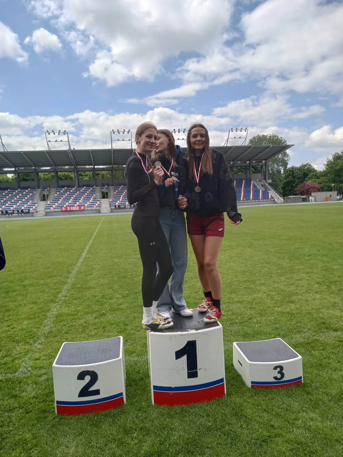 Tutaj powinien być opis obrazka