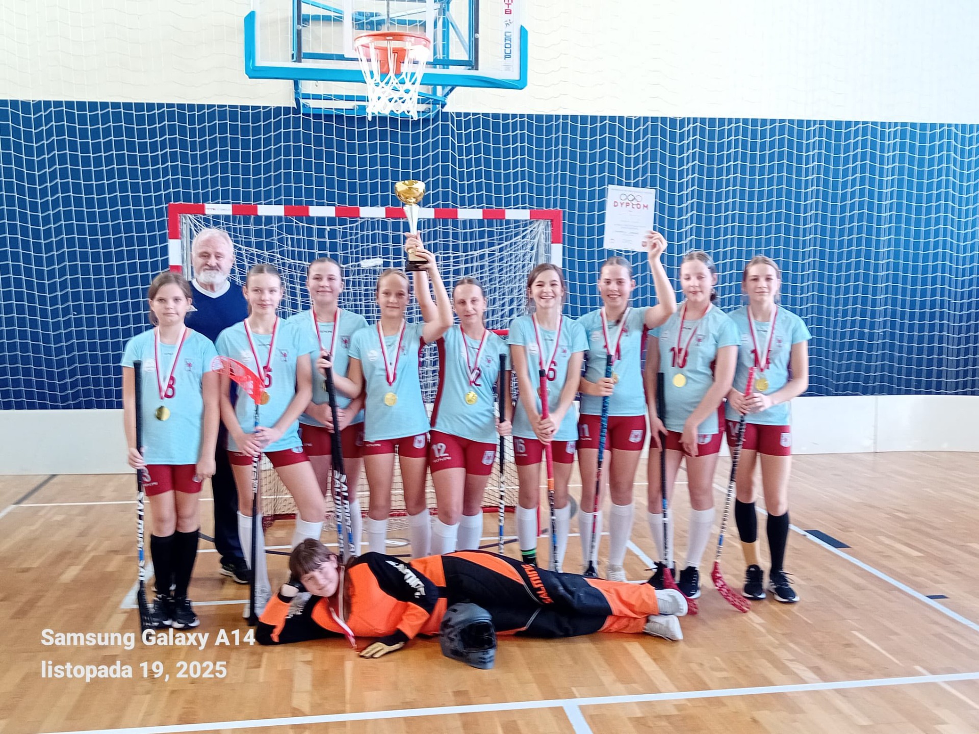 Tutaj powinien być opis obrazka