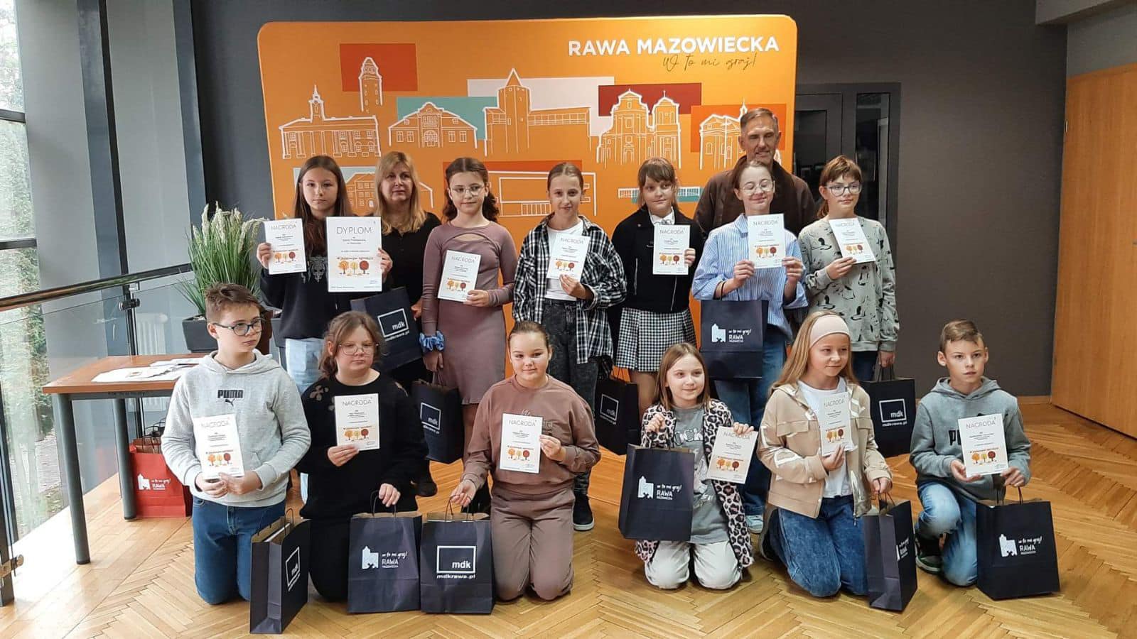 Tutaj powinien być opis obrazka