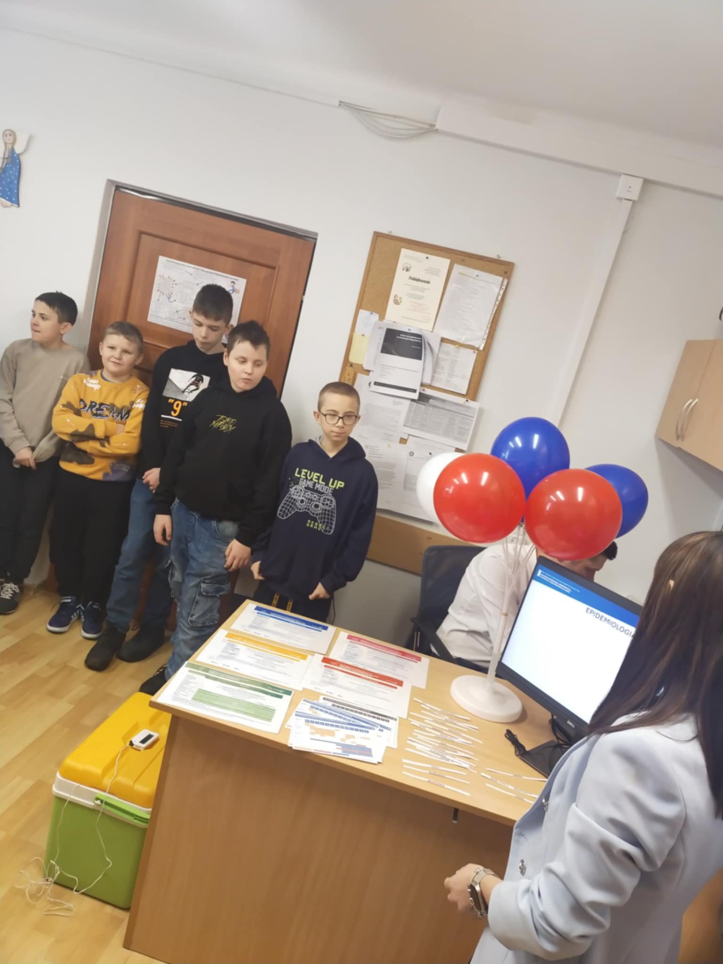 Tutaj powinien być opis obrazka