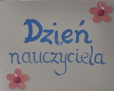 Napis Dzień nauczyciela
