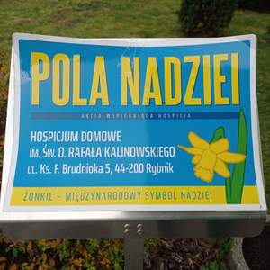Napis pola nadziei wraz z adresem hospicjum domowego w Rybniku