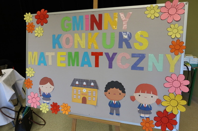 Plansza z napisem gminny konkurs matematyczny