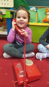 Zabawa ze starodawnym telefonem


