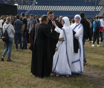 Uczniowie podczas uroczystości Arena młodych.