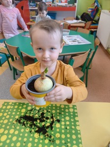 Wiosenny ogródek w przedszkolu