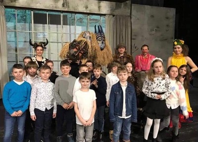 Wyjazd do teatru klas I-III