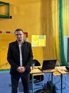 "Wzmacnianie kompetencji wychowawczych w zakresie tworzenia bezpiecznych warunków w środowisku domowym"
