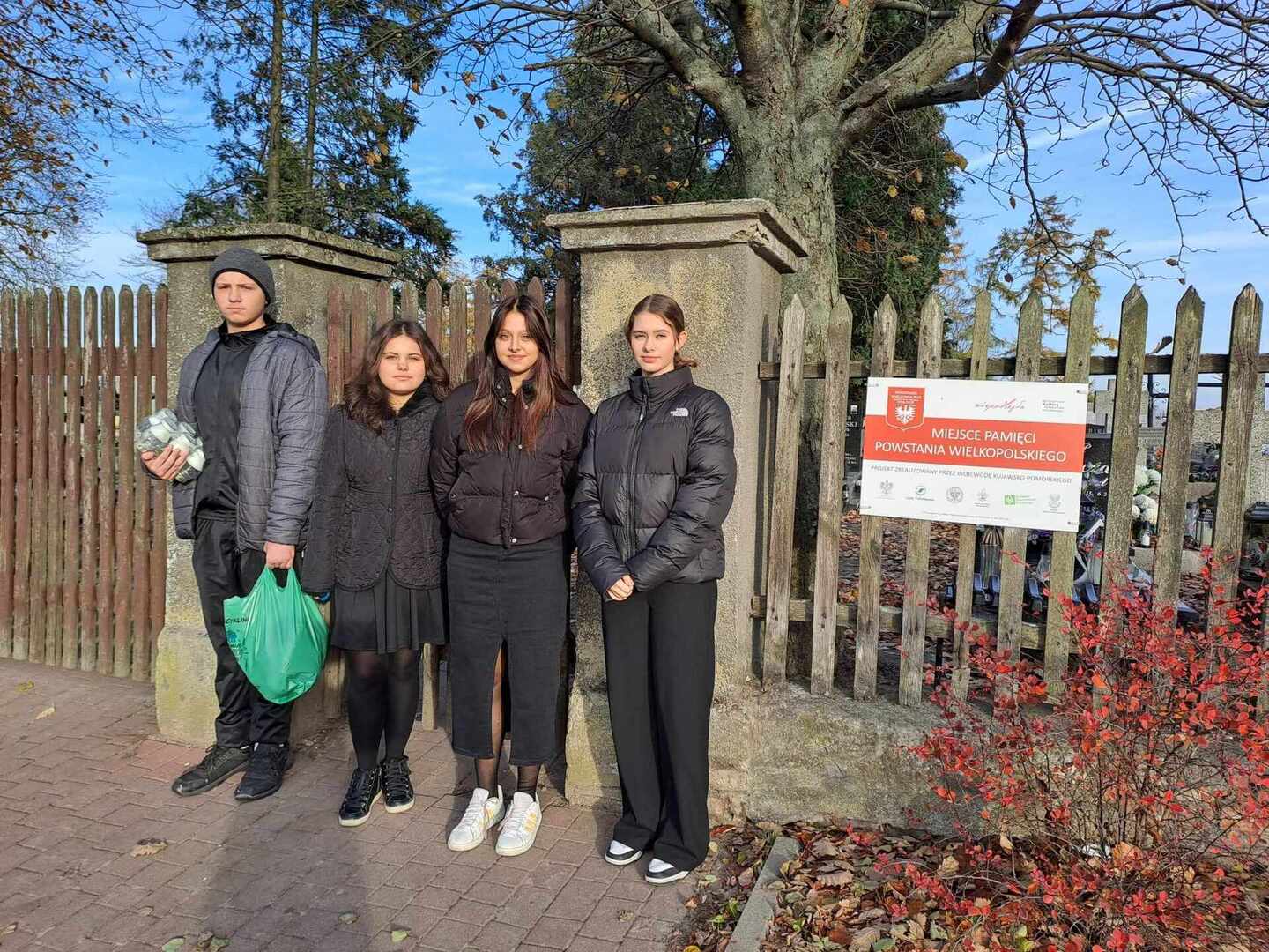 Tutaj powinien być opis obrazka