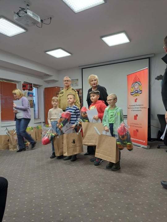 Tutaj powinien być opis obrazka