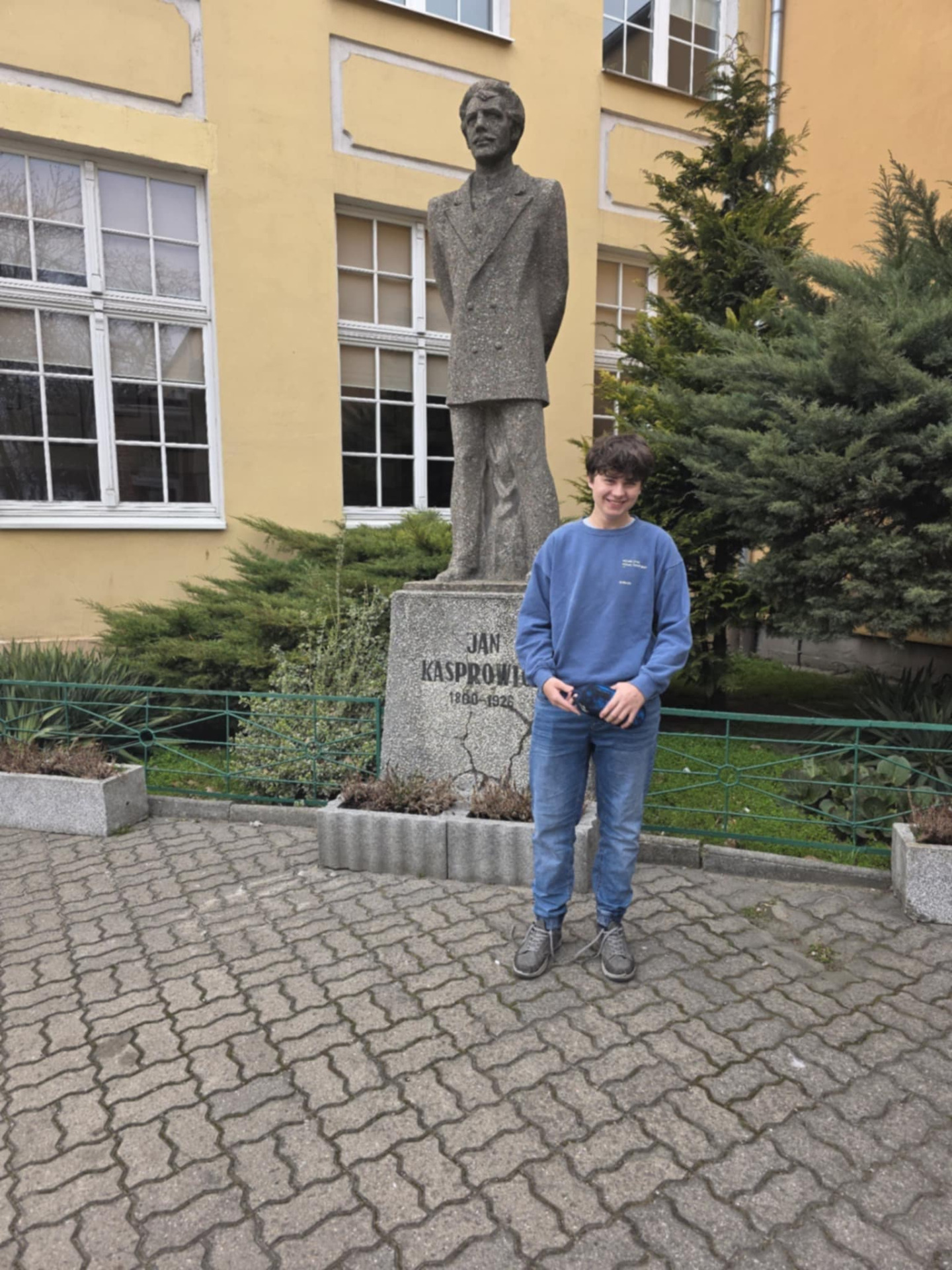 Tutaj powinien być opis obrazka