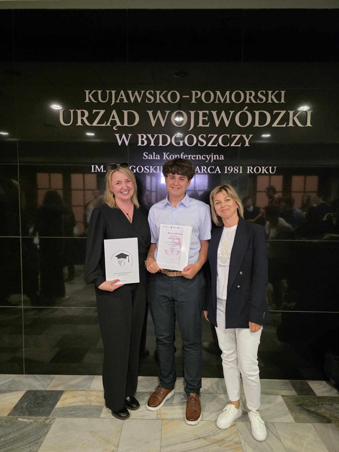 Tutaj powinien być opis obrazka