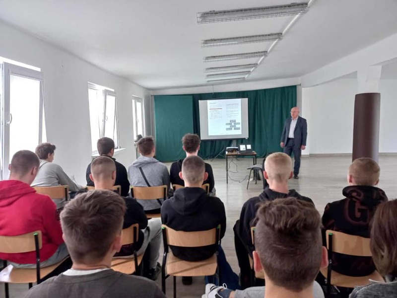 Spotkanie z pracownikiem urzędu skarbowego.