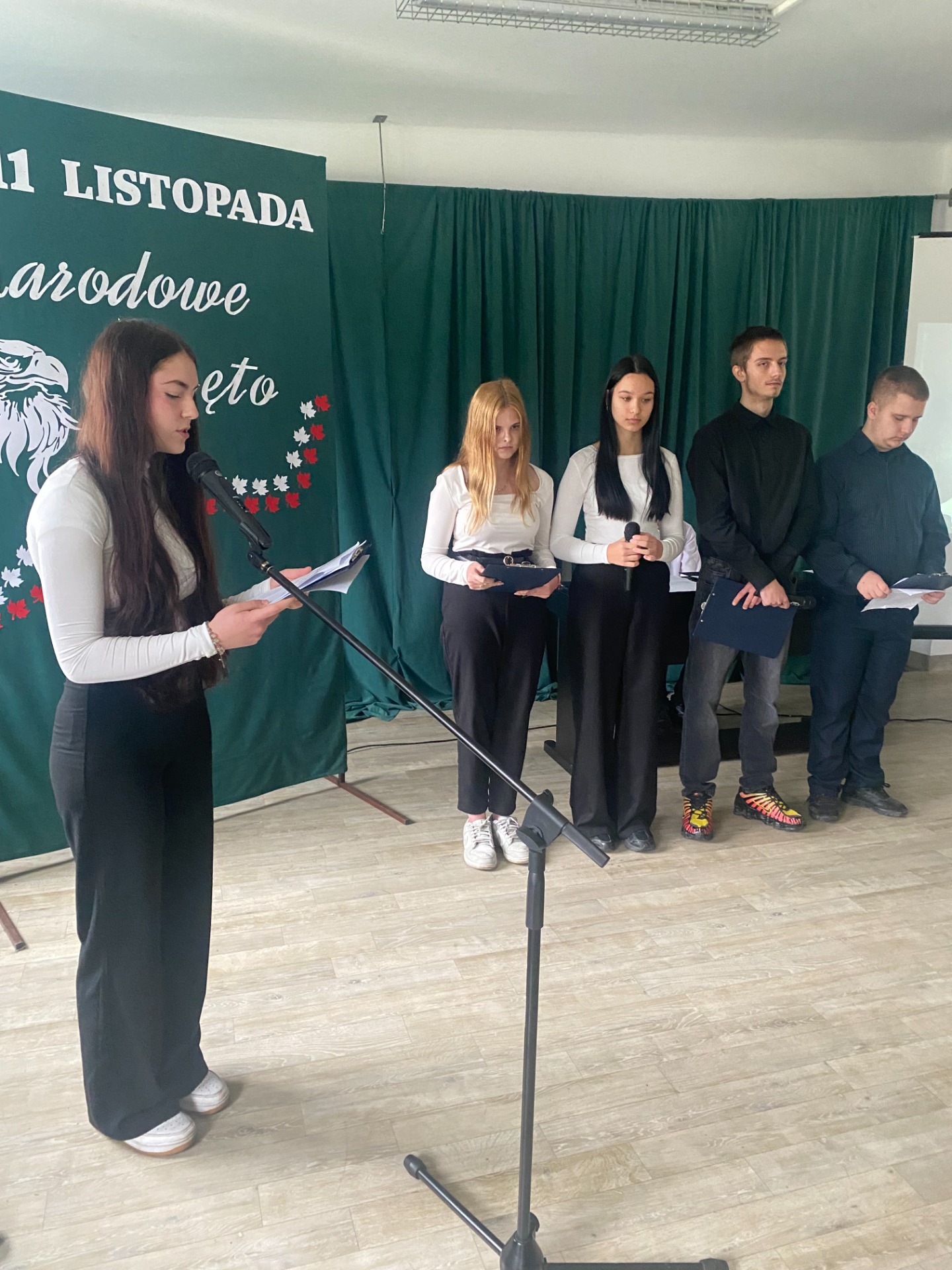 Tutaj powinien być opis obrazka