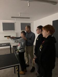 Na strzelnicy multimedialnej