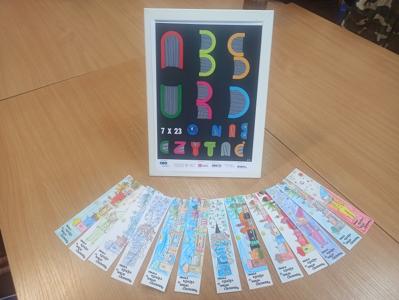  Hasło " Absurd nie czytać ", oraz zakładki wykonane przez uczniów naszej szkoły. 