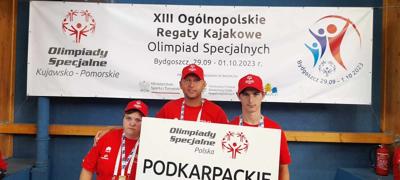 Wyjazd na zawody kajakarzy do Bydgoszczy- Pan Tomek z Dominiką i Kacprem