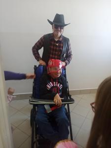 Strażak Kamil z Panem Tadeuszem