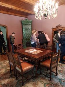 Zwiedzanie Dworku w Bielinach