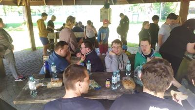 ognisko w parku w Bielinach.