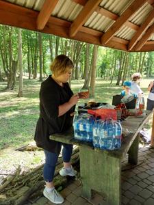 ognisko w parku w Bielinach.