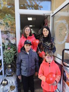 „Spacer serc” – październikowa akcja z sercem i książką.