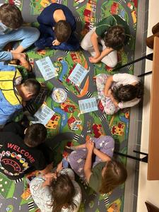 Specjalny Ośrodek Szkolno-Wychowawczy w Rudniku nad Sanem przystąpił w tym roku szkolnym do Międzynarodowego Projektu Czytelniczego „Magiczna Moc Bajek”. Jest to VII edycja tego projektu.