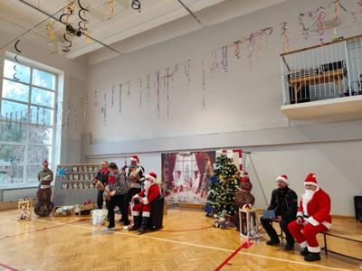 Mikołaj w Szkole Przysposabiającej do Pracy.