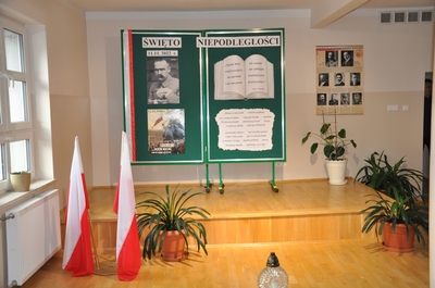 Akademia z okazji Narodowego Święta Niepodległości w dniu 10.11.2022r w Zespole Szkół nr 1 w Białej