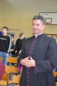 W gronie zaproszonych gości, uczniów i nauczycieli, w Zespole Szkół nr 1 w Białej Piskiej z okazji