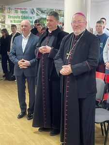 19 lutego 2024 r. Zespół Szkół nr 1 w Białej Piskiej odwiedził znakomity gość, ksiądz biskup Jerzy M