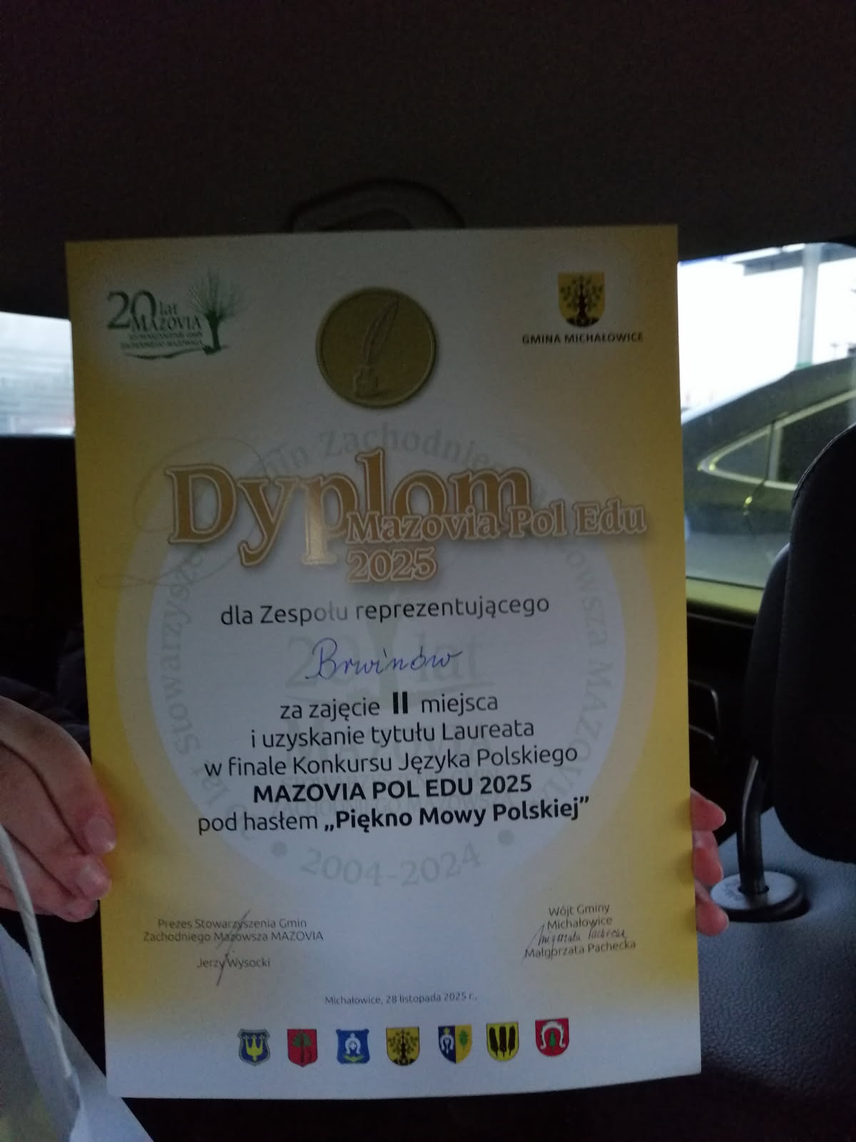 Tutaj powinien być opis obrazka