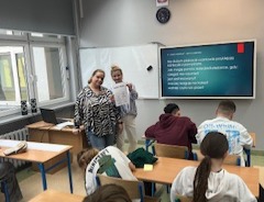 Tutaj powinien być opis obrazka