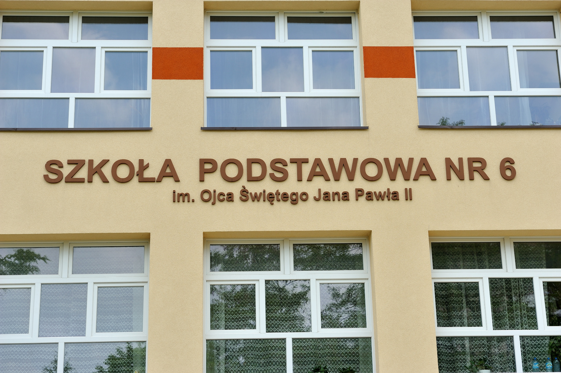 Budynek szkoły SP6