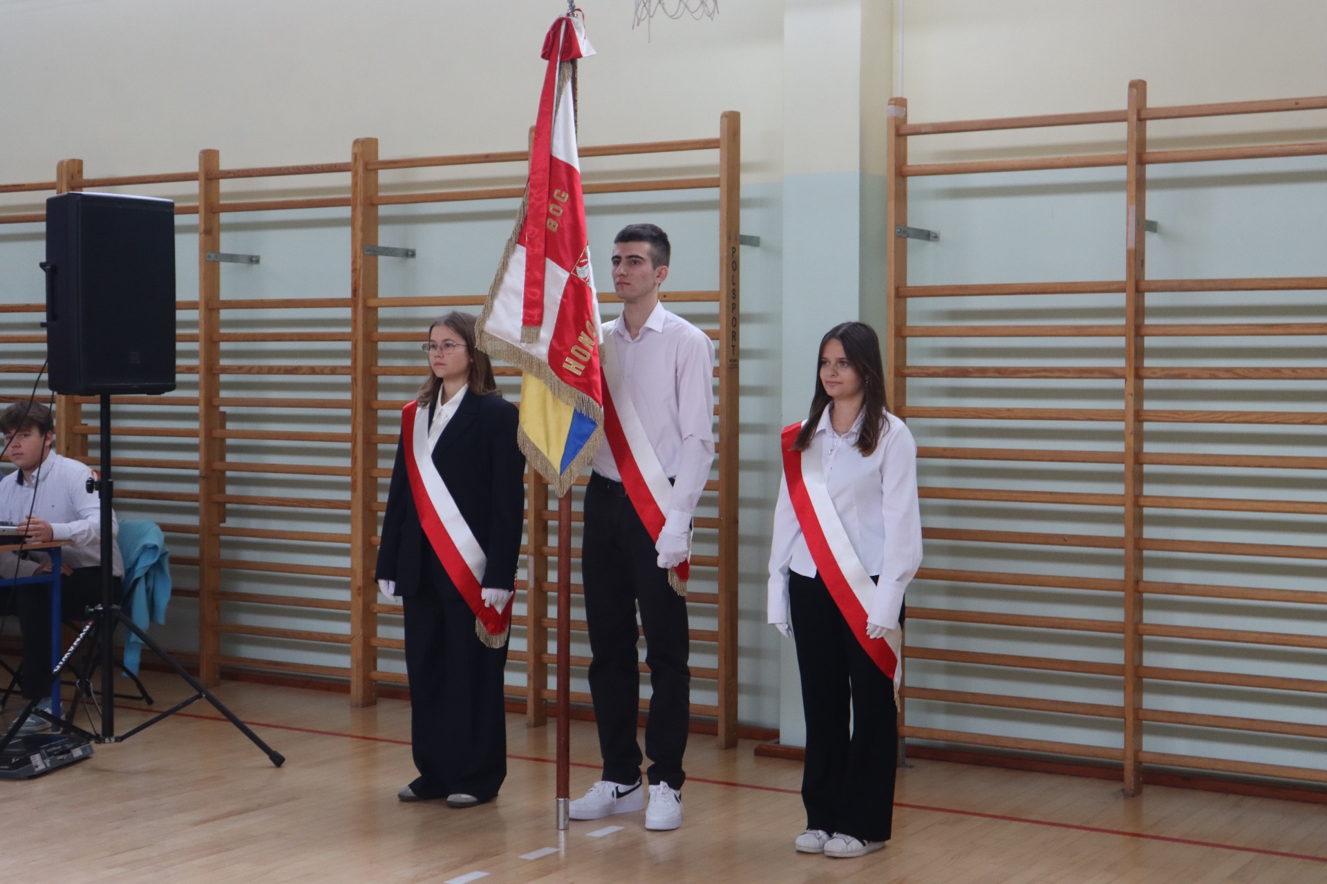 Tutaj powinien być opis obrazka