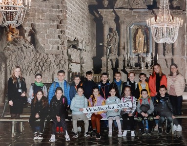 Zdjęcie grupowe klasy III a w Kopalni Soli