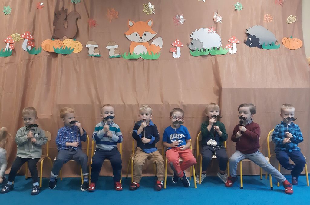 Dzień Chłopaka - chłopcy z grupy Pszczółek