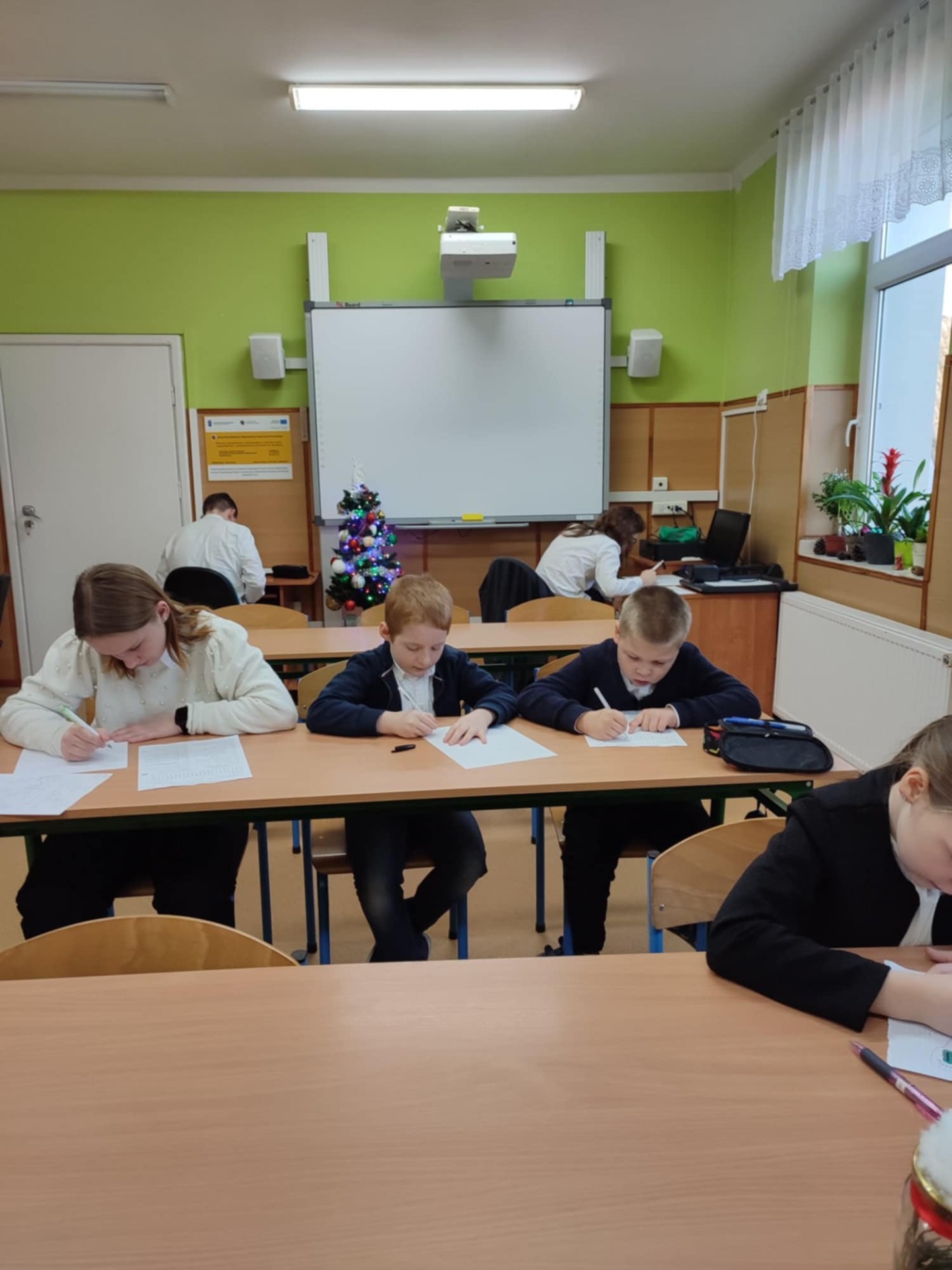 Tutaj powinien być opis obrazka