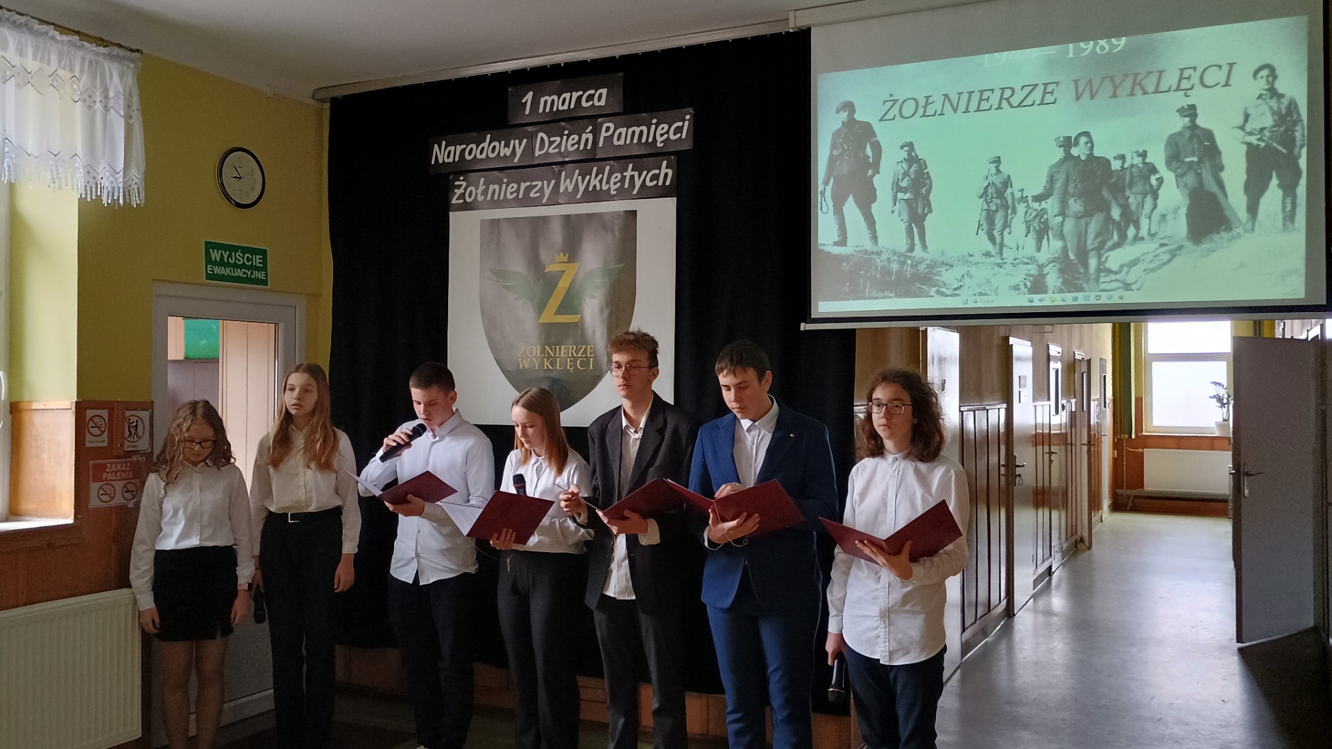 Tutaj powinien być opis obrazka