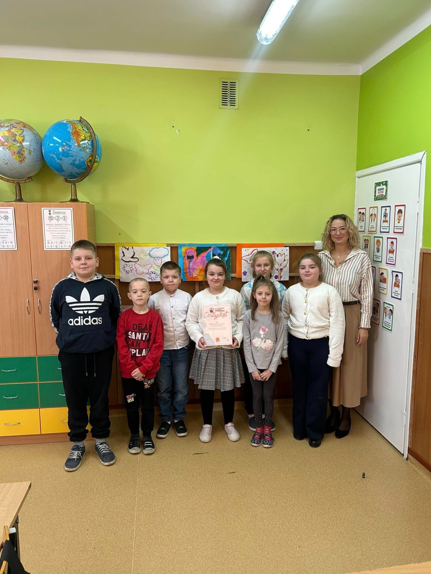 Tutaj powinien być opis obrazka