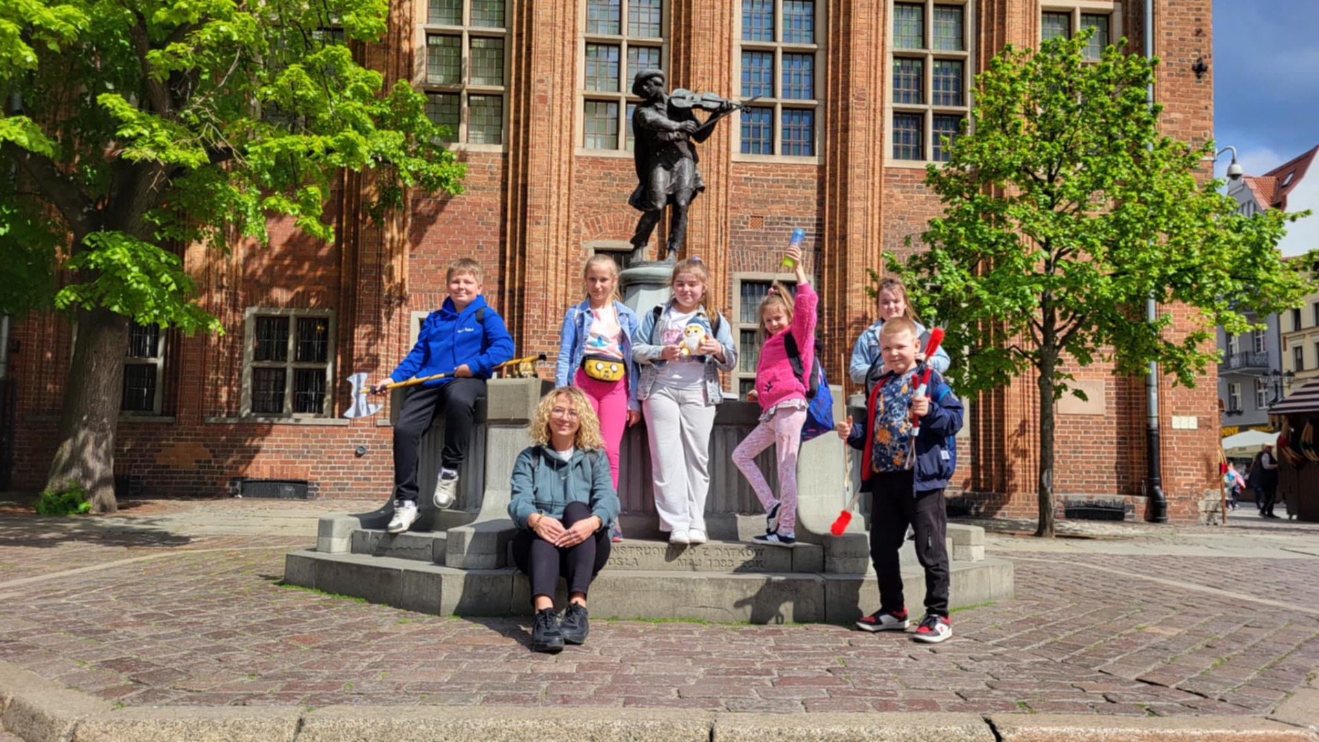 Tutaj powinien być opis obrazka