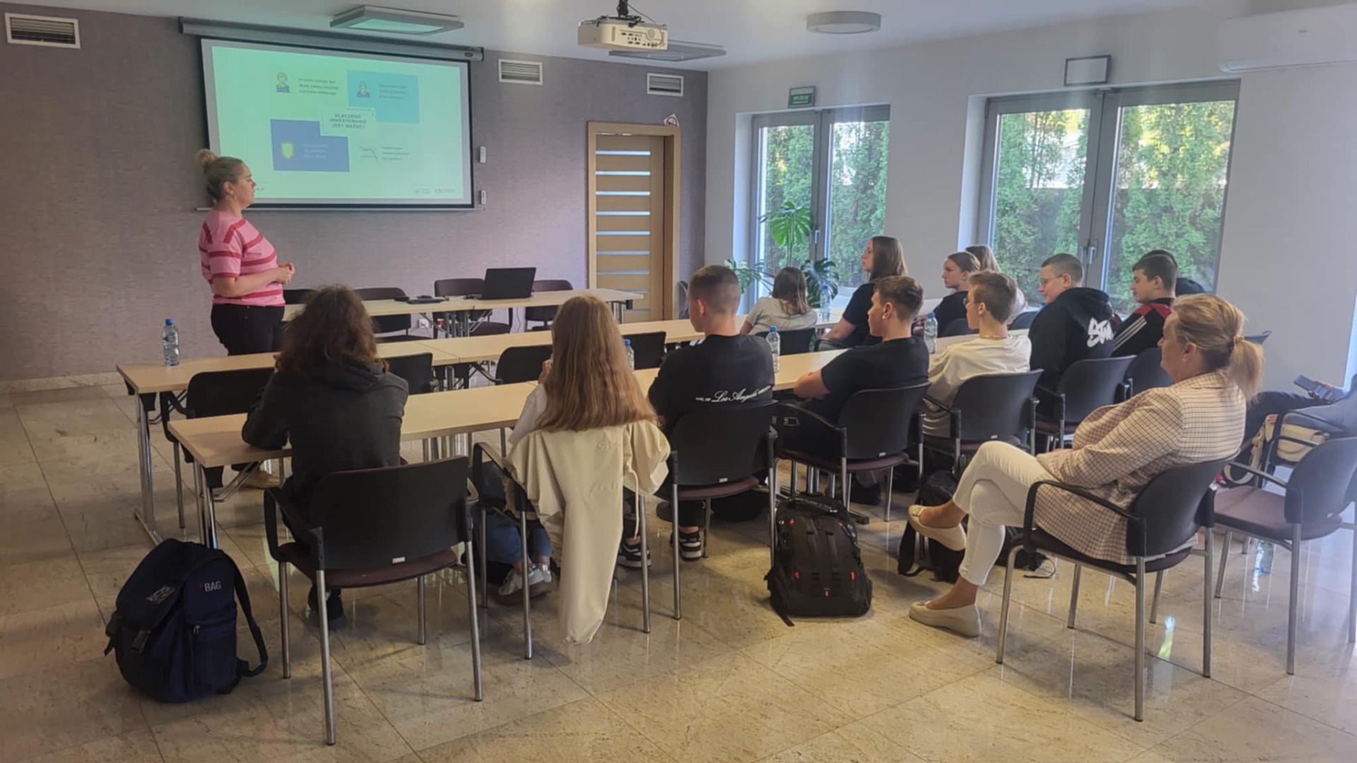 Tutaj powinien być opis obrazka