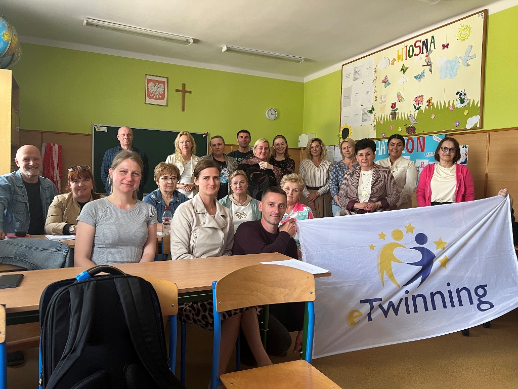 Tutaj powinien być opis obrazka