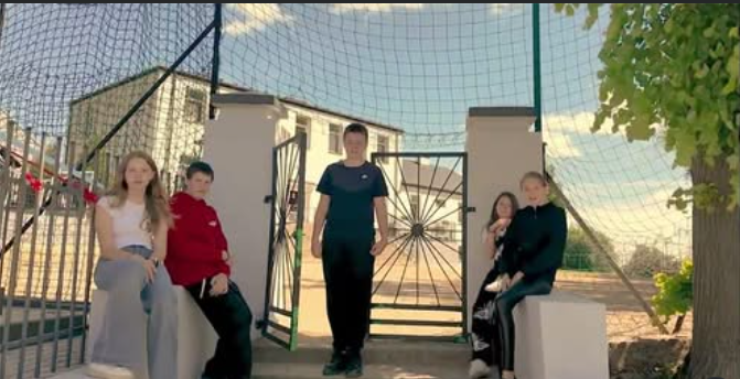 Tutaj powinien być opis obrazka